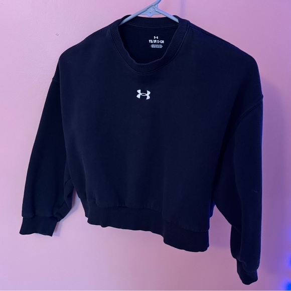 Under Armour Other - Under Armour Youth Cropped Black Sweatshirt
